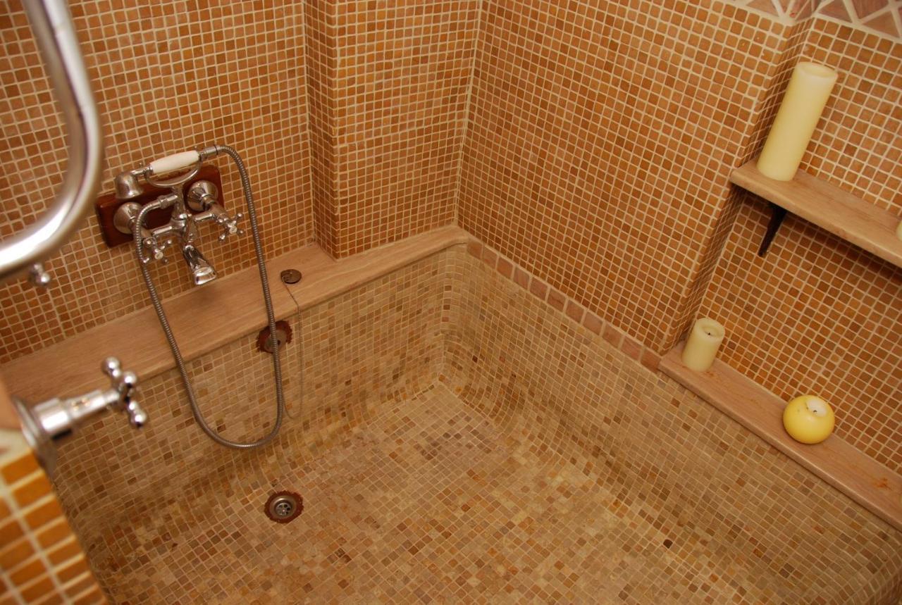 Castell De Riudabella Apartment Vimbodi I Poblet Exterior photo